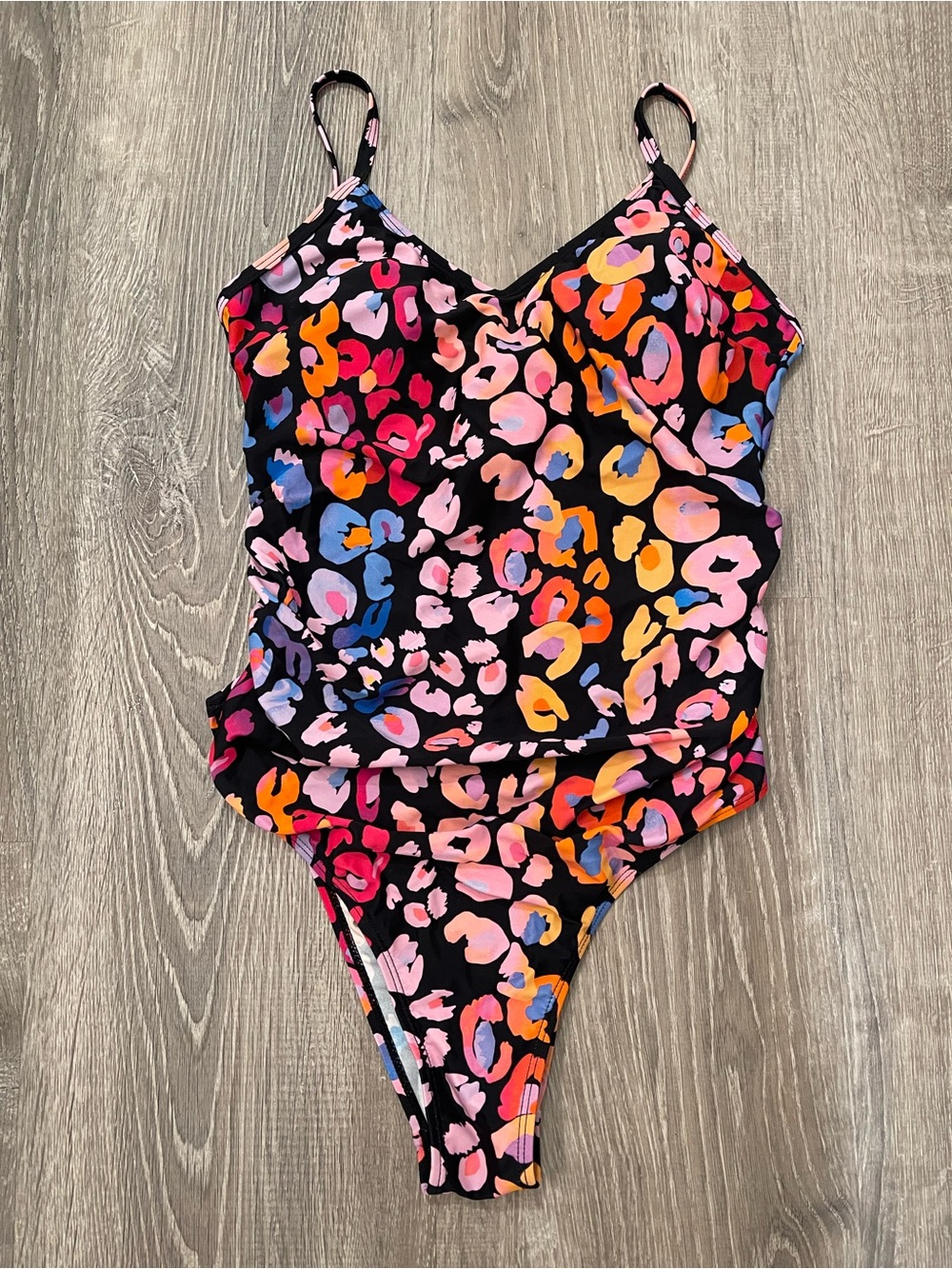 Womens Multicolor Leopard Print One-Piece Swimsuit size Small